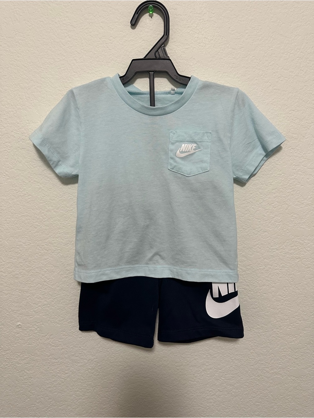 Toddler boys Nike set